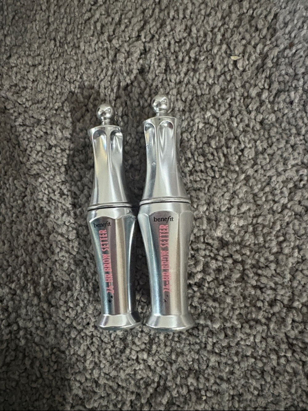 2 Benefit 24 hour setter eyebrow gel-used twice, a lot of product left.